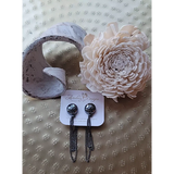 Chain LUX Magnetic Pins in Charcoal